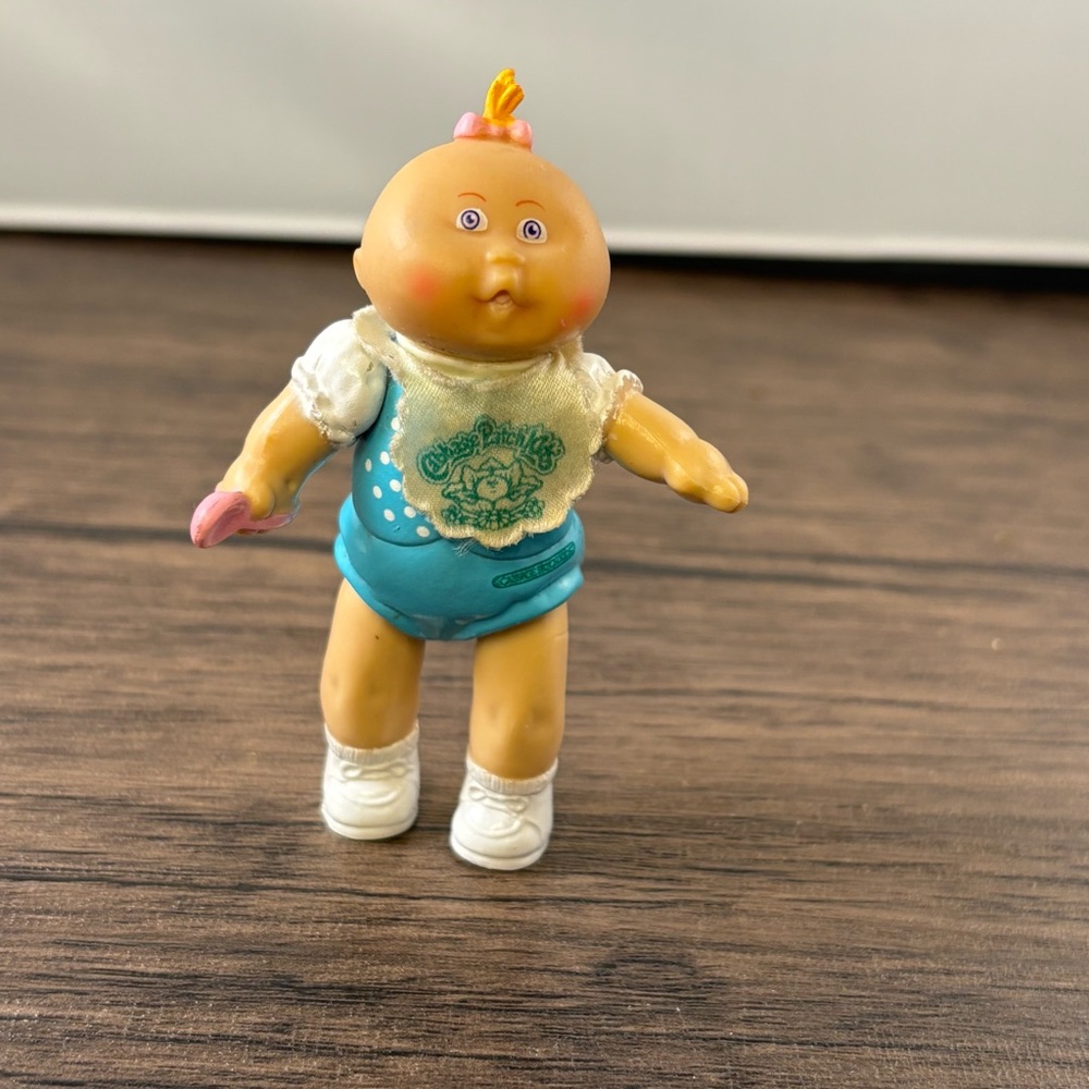 Vintage 1984 Cabbage Patch Kid Blue Baby PVC Figure 4” Blonde‎ With Spoon & Bib